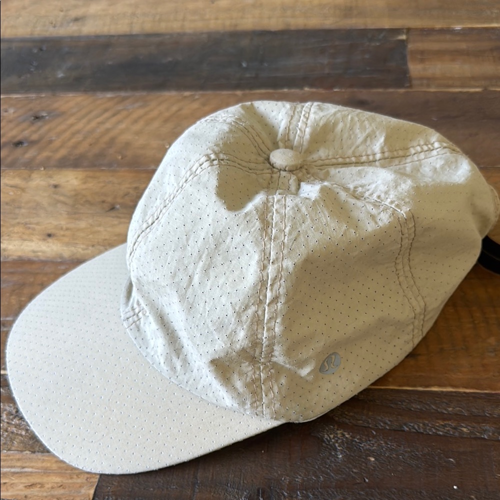 Lululemon Beige Cap